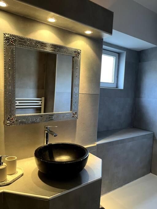 L'Atypique D'Orleans Apartment ภายนอก รูปภาพ