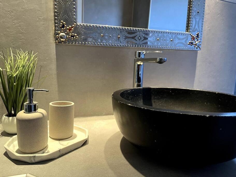 L'Atypique D'Orleans Apartment ภายนอก รูปภาพ
